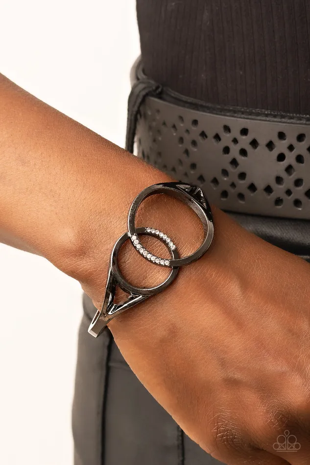 Scope of Expertise Black Paparazzi Accessories Necklaces