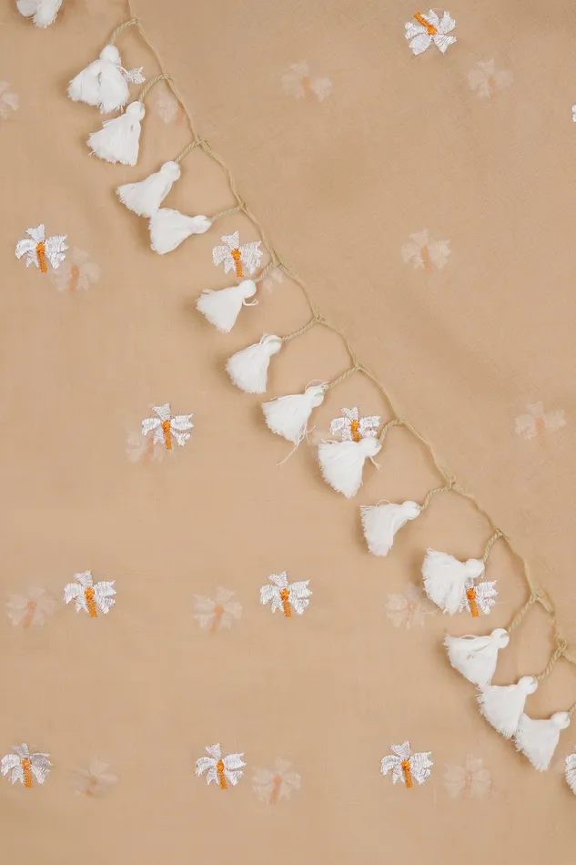Earrings Teejh Teejh Reiya Beige Embroidered Mulmul Cotton Saree Earrings Teejh Teejh Reiya Beige Embroidered Mulmul Cotton Saree