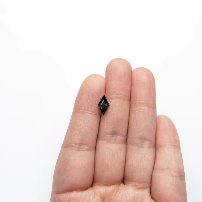 152ct 1088x621x419mm Lozenge Step Cut Sapphire 2276603 Misfit Gems Rings