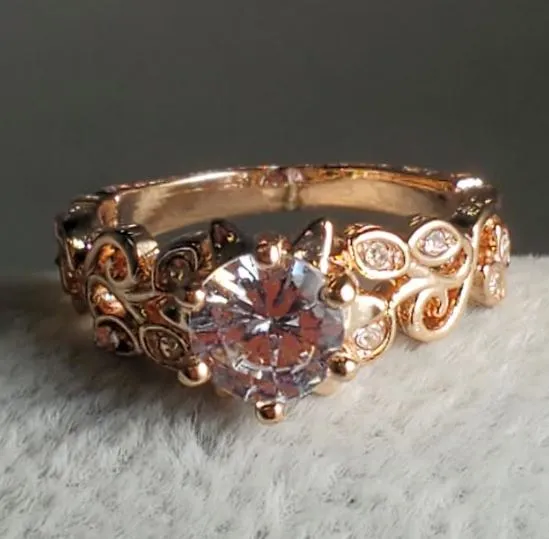 alice Rings R133 Rose Gold Flower Design Ring