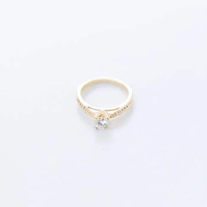 Rings Fire Brilliance 6mm Moissanite Accent Diamond 14K Yellow Gold Engagement Ring 1 Carat Total Weight