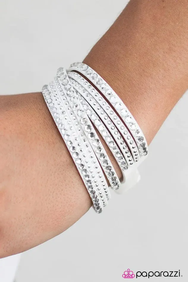 Bracelets Paparazzi Jewelry Paparazzi Bracelet News Flash White