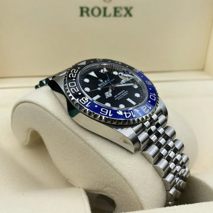 Bracelets Rolex Rolex GMTMaster II Batgirl 40mm Ref 126710blnr0002 Black Dial Black Blue Bezel Stainless Steel Jubilee Bracelet Mens Watch