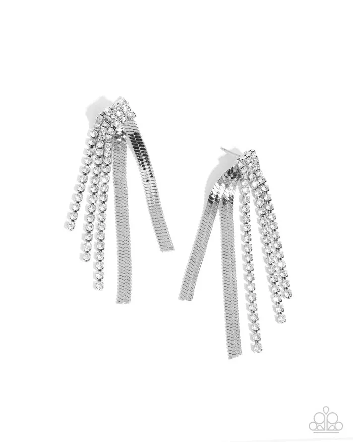 Earrings Paparazzi Jewelry Paparazzi Earring Dramatic Downpour White Earrings Paparazzi Jewelry Paparazzi Earring Dramatic Downpour White