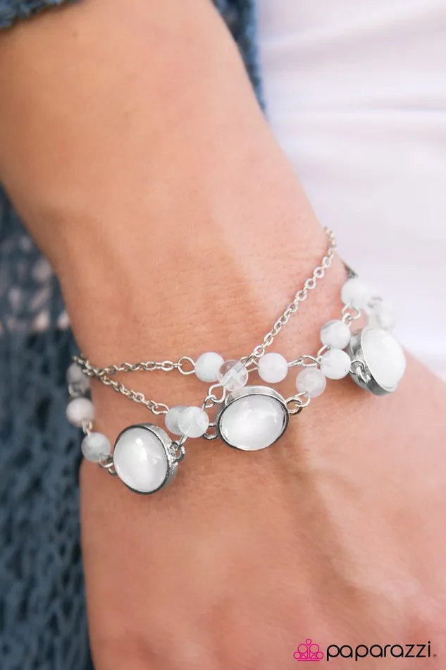 Paparazzi Bracelet Daylight Dreaming White Paparazzi Jewelry Bracelets