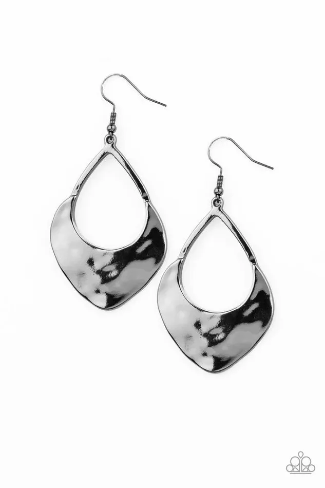 Paparazzi Earring Dig Your Heels In Black Paparazzi Jewelry Earrings