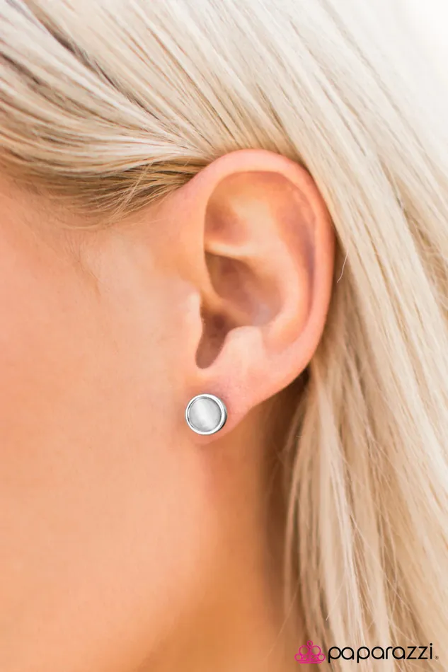 Paparazzi Earring Man In The Moon White Paparazzi Jewelry Earrings