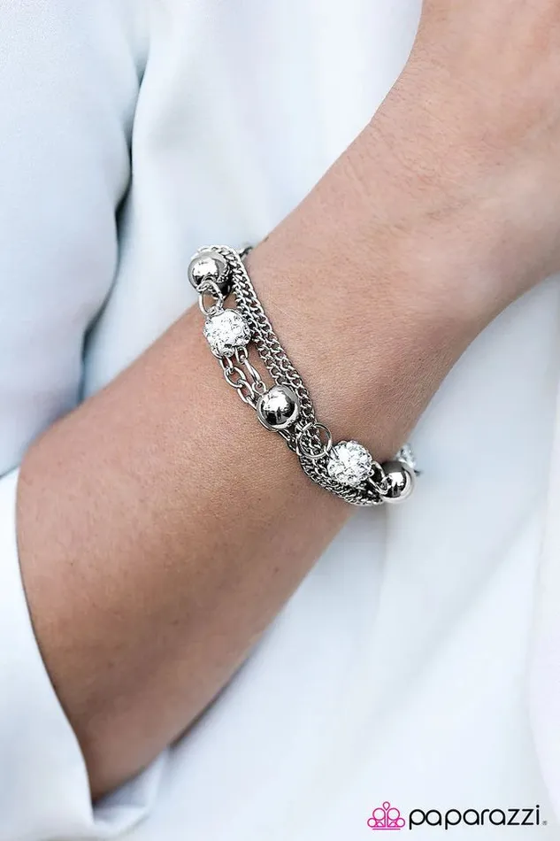 Paparazzi Jewelry Bracelets Paparazzi Bracelet Step Aside White