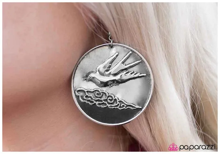 Paparazzi Jewelry Earrings Paparazzi Earring Free Bird Silver