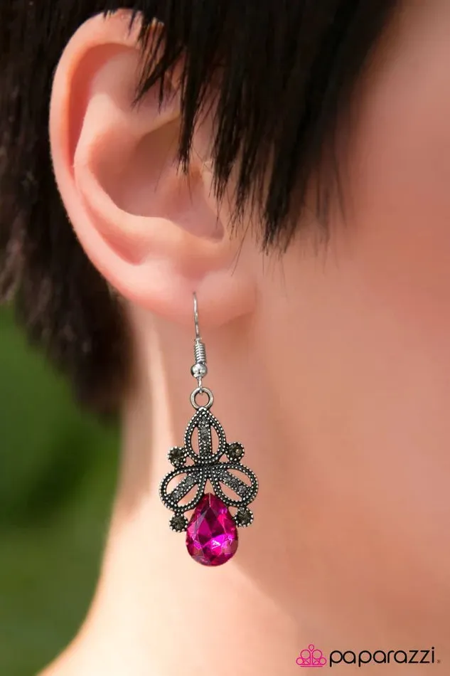 Paparazzi Jewelry Earrings Paparazzi Earring I Dream In Glitter Pink