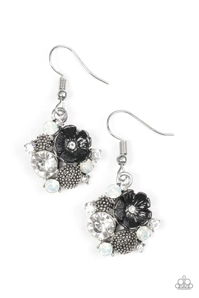 Paparazzi Jewelry Earrings Paparazzi Earring Lily Valleys Black