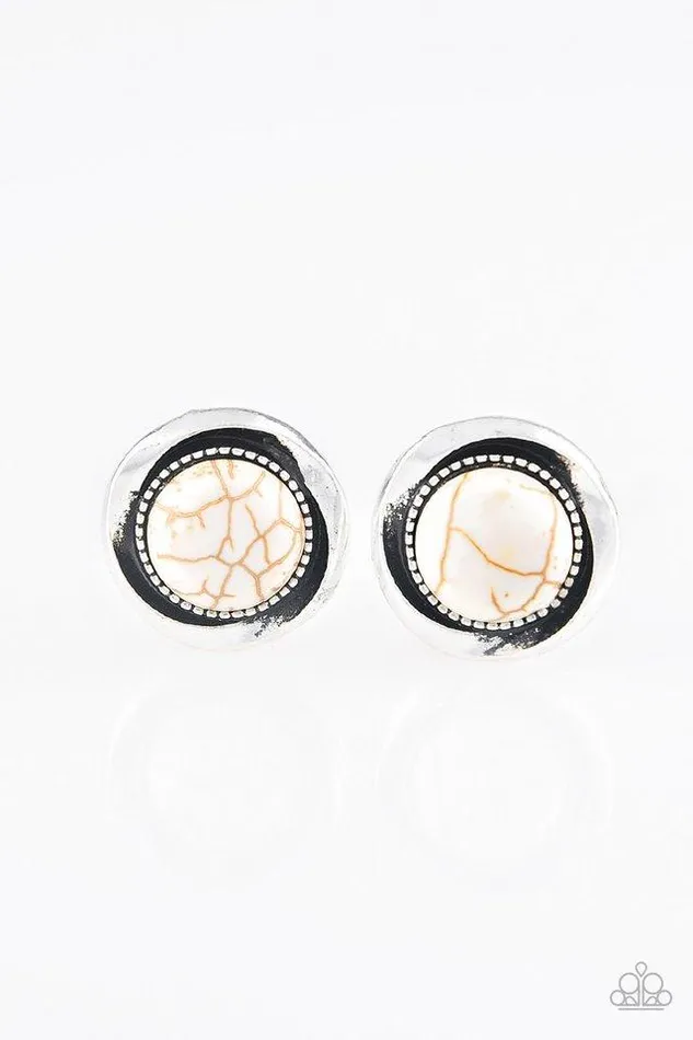 Paparazzi Jewelry Earrings Paparazzi Earring Out Of This Galaxy White