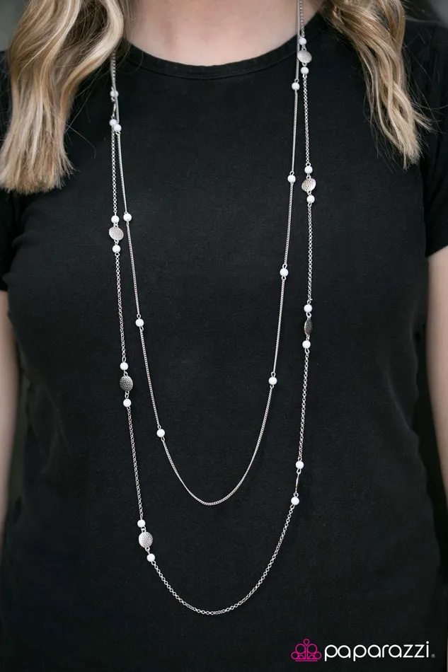 Paparazzi Jewelry Necklaces Paparazzi Necklace High Tides and Good Vibes White