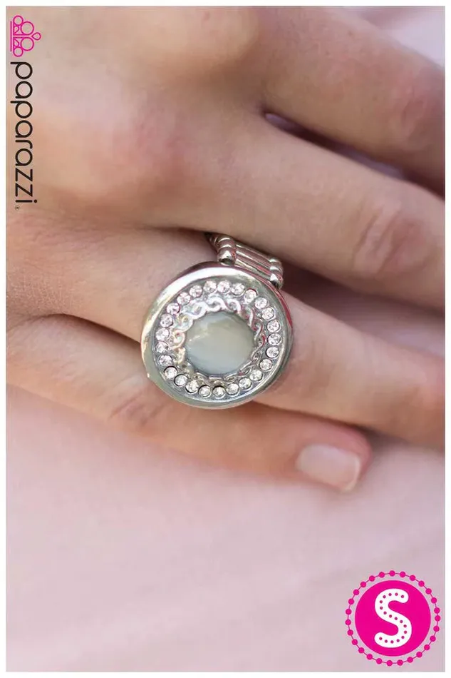 Paparazzi Jewelry Paparazzi Ring EYE Spy White Rings