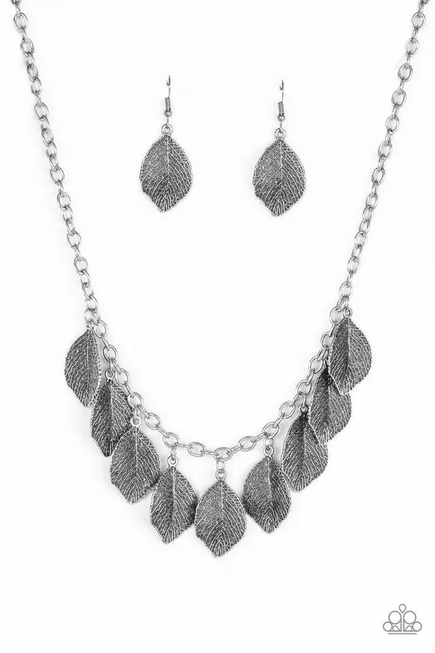 Paparazzi Necklace A True BeLEAFer Silver Paparazzi Jewelry Necklaces