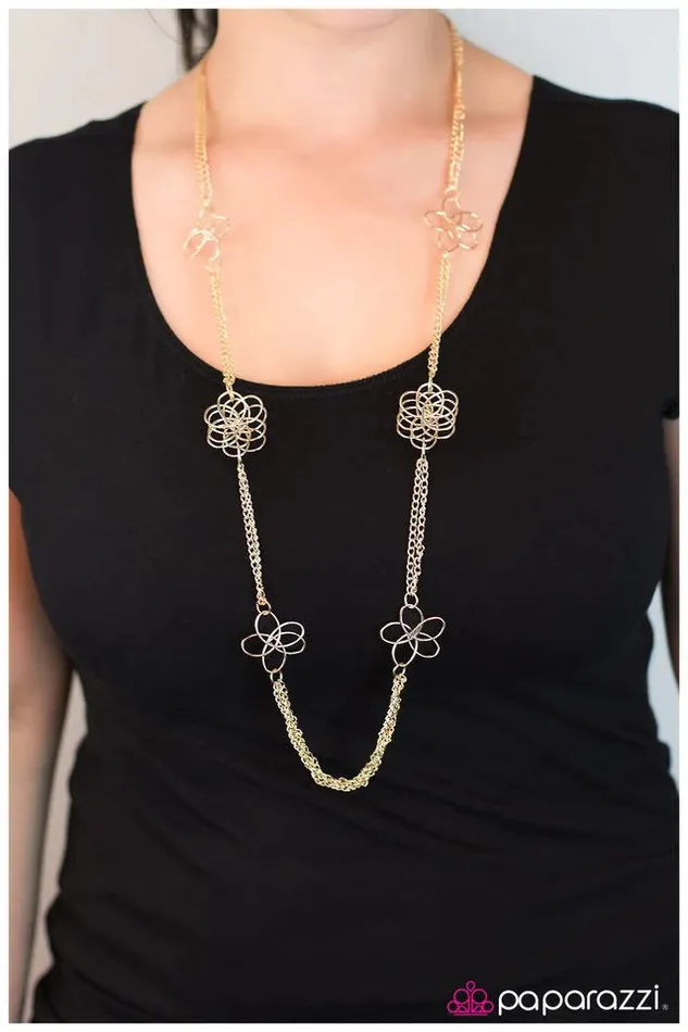 Paparazzi Necklace Picking Petals Gold Paparazzi Jewelry Necklaces