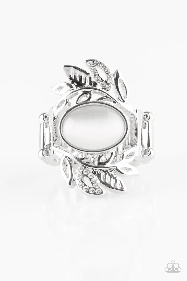 Paparazzi Ring Garden Dew White Paparazzi Jewelry Rings