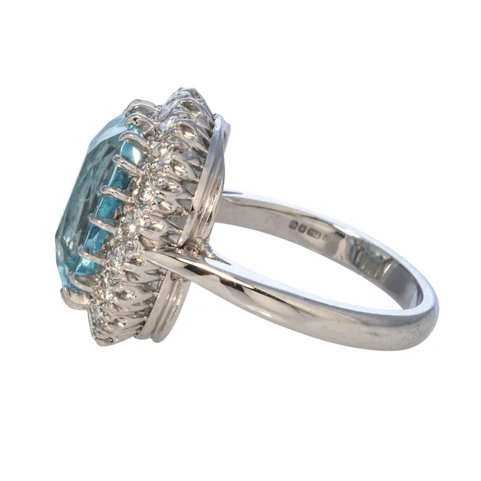 Rings Croghans Vintage 675ctw Aquamarine 1ctw Diamond Cluster 18K Gold Ring