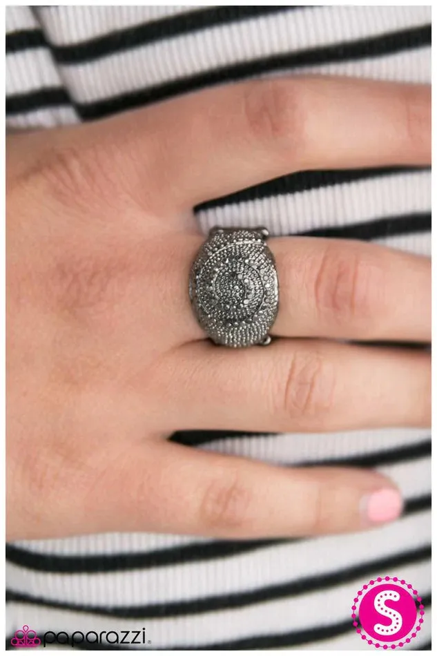 Rings Paparazzi Jewelry Paparazzi Ring Lost In Space Black
