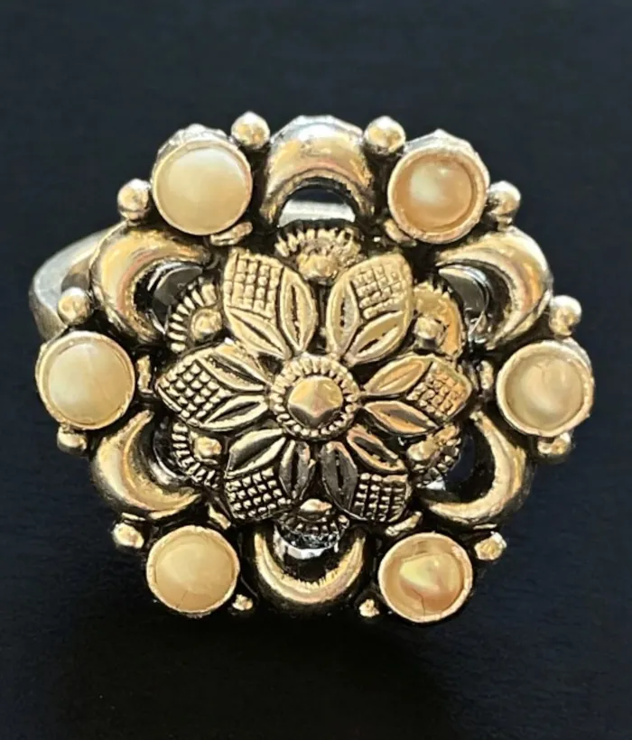 Rings Silversmith The Pritya Silver Pearl Adjustable Finger Ring