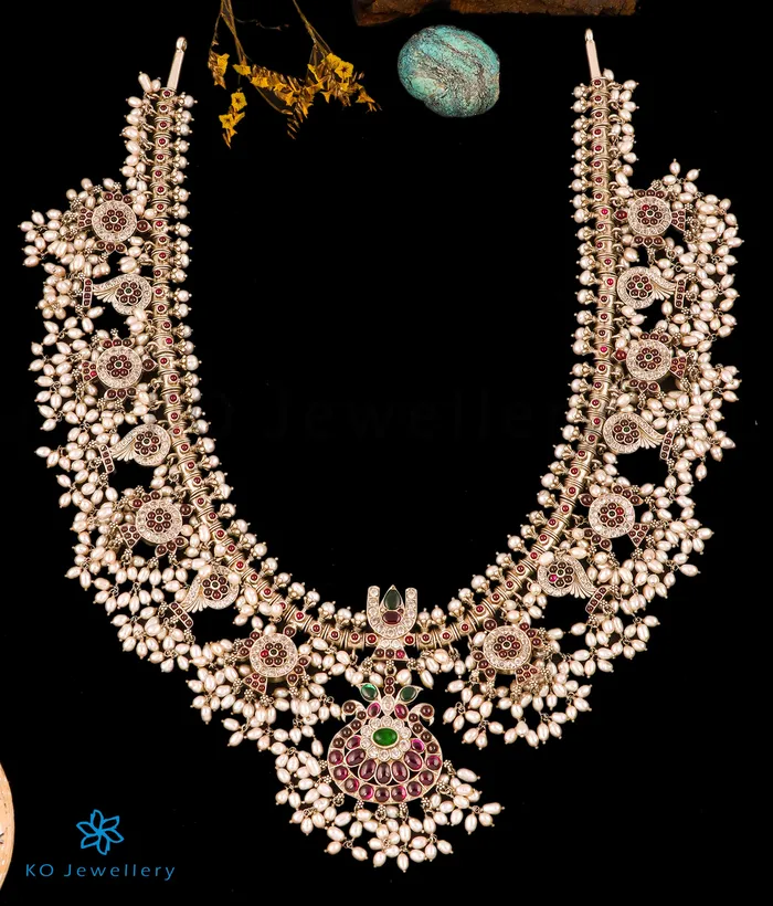 Silversmith Necklaces The Shankhu Chakra Silver Guttapusalu Necklace