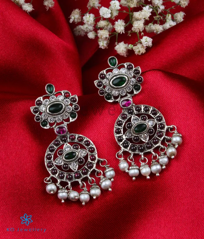 Silversmith Necklaces The Shankhu Chakra Silver Guttapusalu Necklace