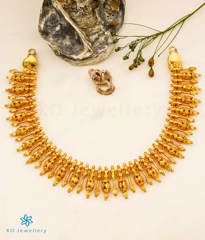 The Inchara Silver Necklace Short Silversmith Necklaces