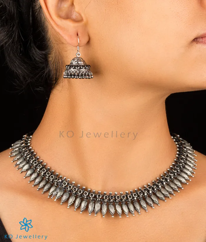 The Mridula Silver Necklace Blue Silversmith Necklaces