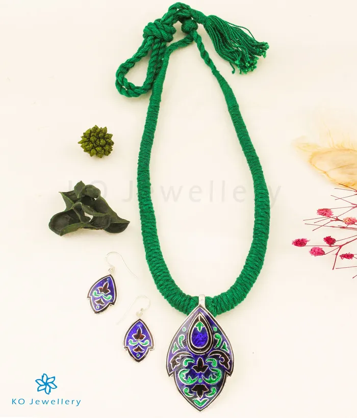 The Vritti Silver Meenakari Thread NecklaceBlueGreen Meenakari Necklaces