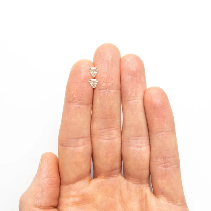 101cttw 2pc 581x500x250mm 577x502x256mm VS MN Shield Step Cut Matching Pair 2552901 Misfit Diamonds Rings