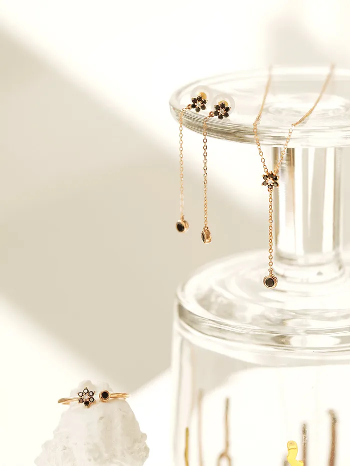 14K 18K Gold Lovely Flower Y Necklace MinimalBijoux Necklaces