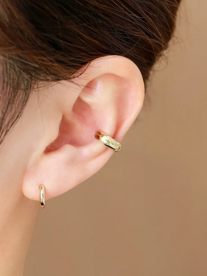 14K Gold Plain Hoop Cartilage Earring MinimalBijoux Earrings