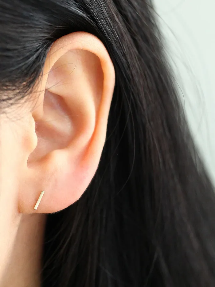 14K Gold Simple Stick Internally Threaded Labret Piercing 18G16G MinimalBijoux Rings
