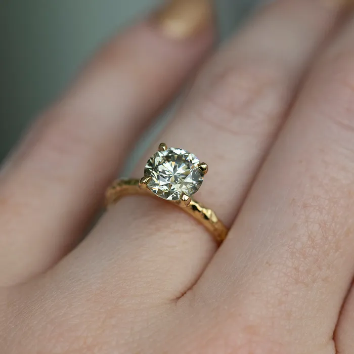 Anueva Jewelry 159ct Round Grey Diamond Evergreen Solitaire in 18k Yellow Gold PreStyled Sets