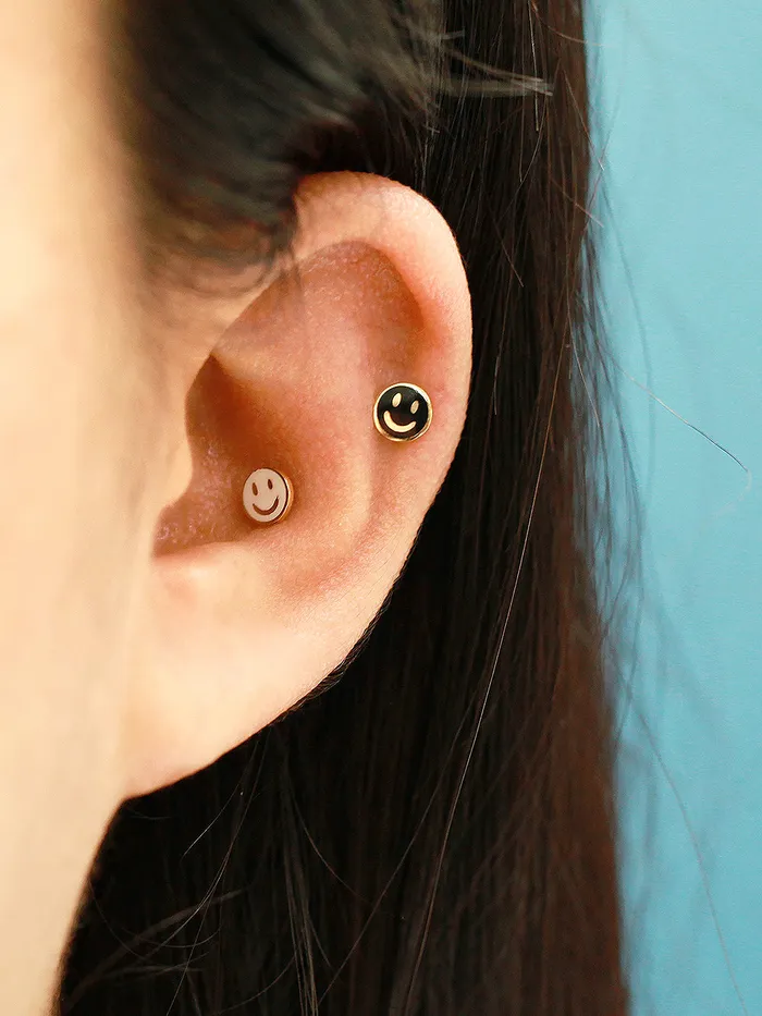 Earrings MinimalBijoux 14K Gold Tiny Smile Cartilage Earring 20G18G16G