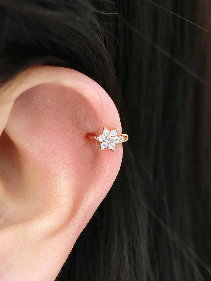 Earrings MinimalBijoux 925 Silver Flower Hoop Earring