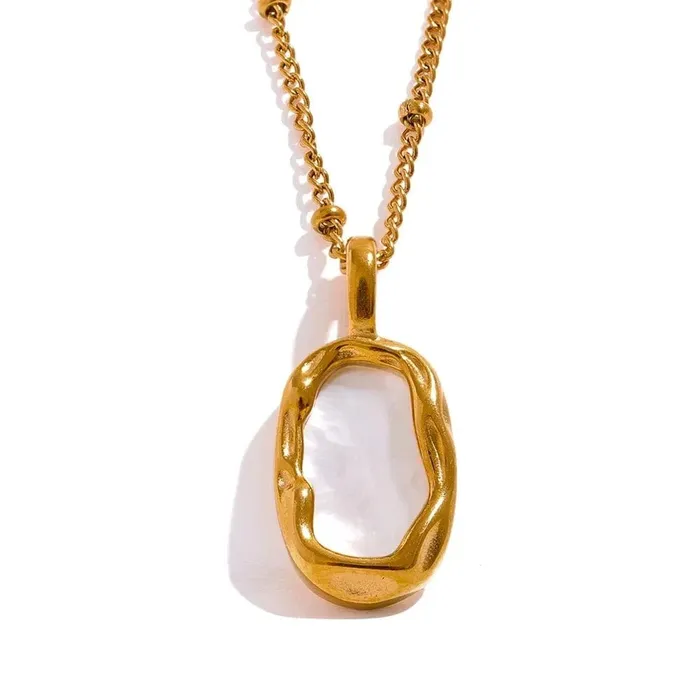 Mabel Love Co Necklaces Natural Shell Cast Pendant Necklace