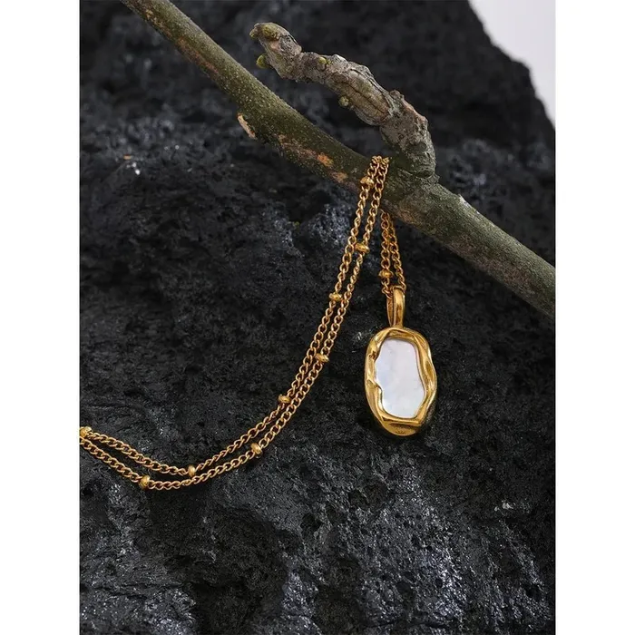 Mabel Love Co Necklaces Natural Shell Cast Pendant Necklace