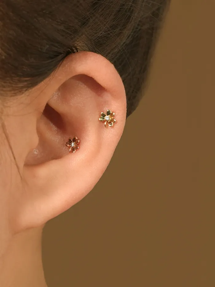 MinimalBijoux 14K Gold Lucky Clover Cartilage Earring 20G18G16G Earrings