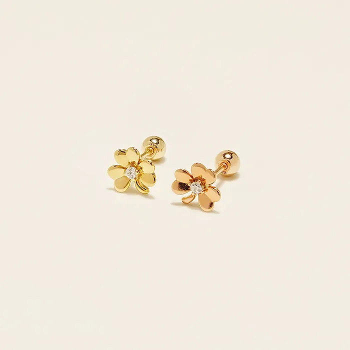 MinimalBijoux 14K Gold Lucky Clover Cartilage Earring 20G18G16G Earrings
