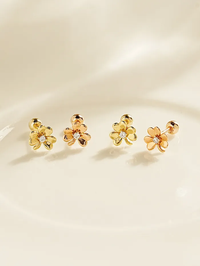 MinimalBijoux 14K Gold Lucky Clover Cartilage Earring 20G18G16G Earrings
