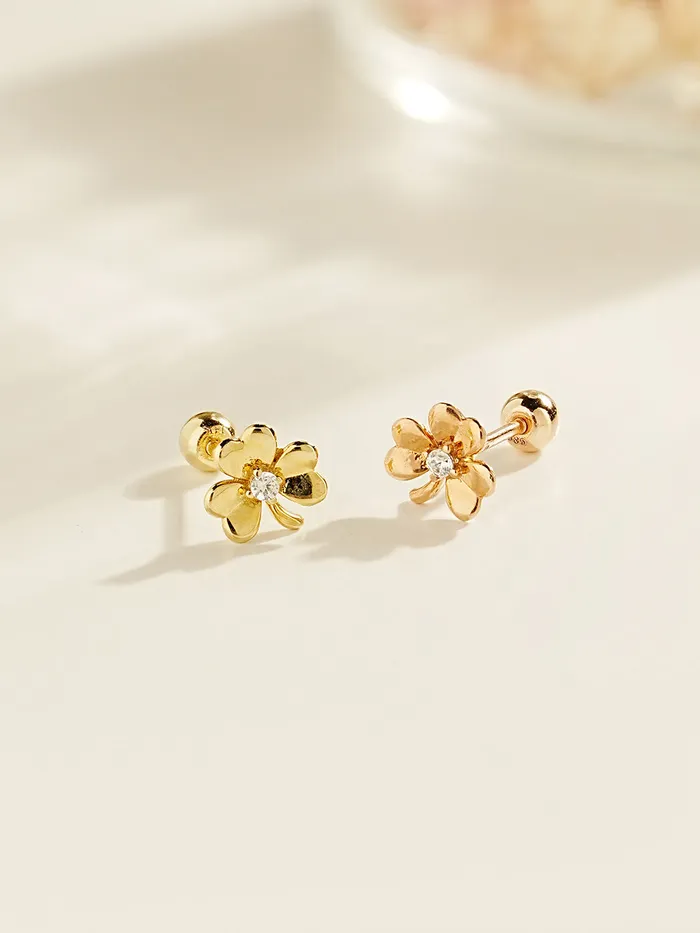MinimalBijoux 14K Gold Lucky Clover Cartilage Earring 20G18G16G Earrings