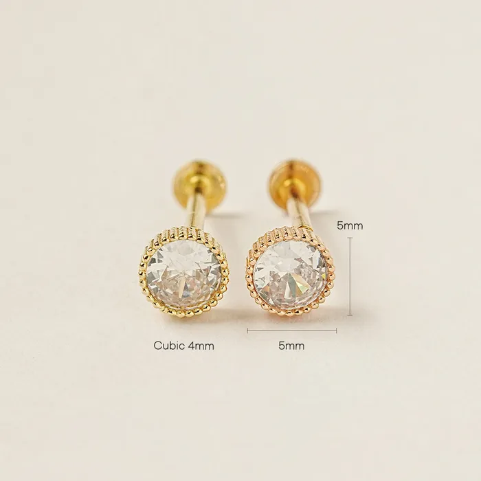 MinimalBijoux 14K Gold Simple Round Internally Threaded Labret Piercing 18G16G Rings