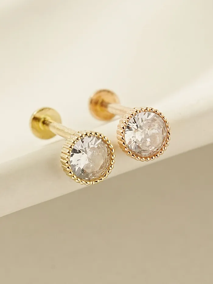 MinimalBijoux 14K Gold Simple Round Internally Threaded Labret Piercing 18G16G Rings