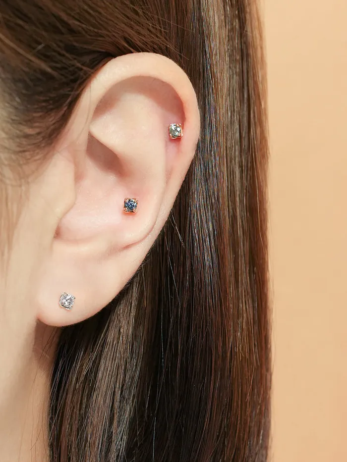 MinimalBijoux Earrings 14K Gold Moissanite Kare Cartilage Earring 20G18G16G