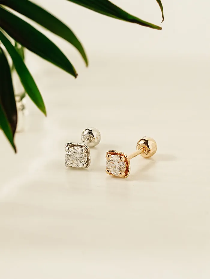 MinimalBijoux Earrings 14K Gold Moissanite Kare Cartilage Earring 20G18G16G