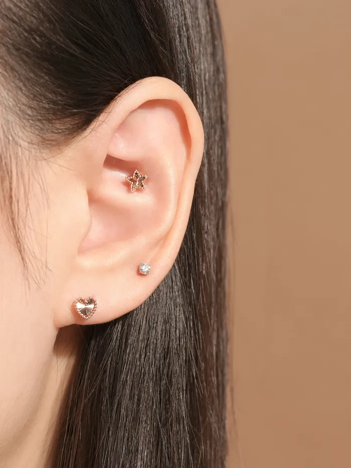 MinimalBijoux Earrings 14K Gold Volume Cutting Heart Star Cartilage Earring 18G16G