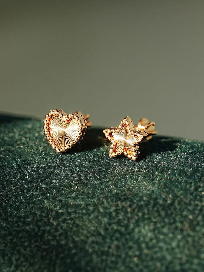 MinimalBijoux Earrings 14K Gold Volume Cutting Heart Star Cartilage Earring 18G16G