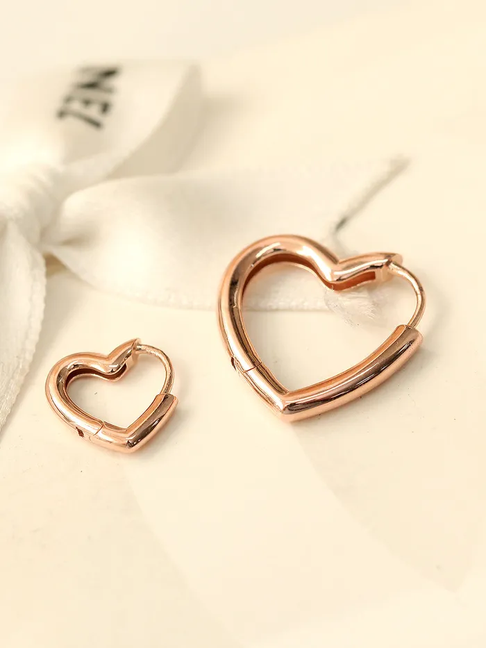 MinimalBijoux Earrings 14K Gold Volume Heart Hoop Earring