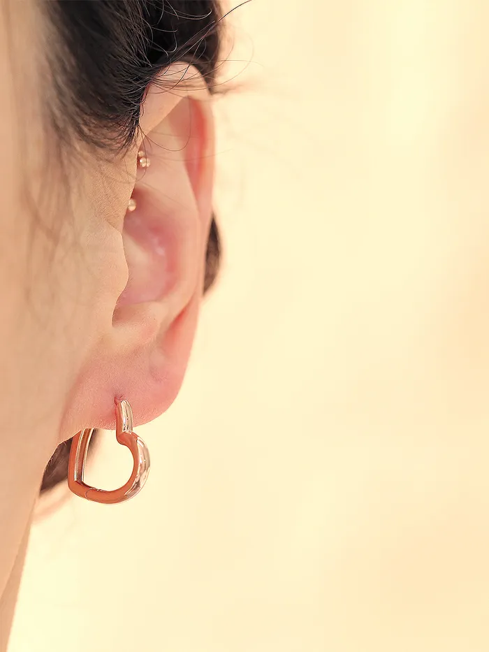 MinimalBijoux Earrings 14K Gold Volume Heart Hoop Earring